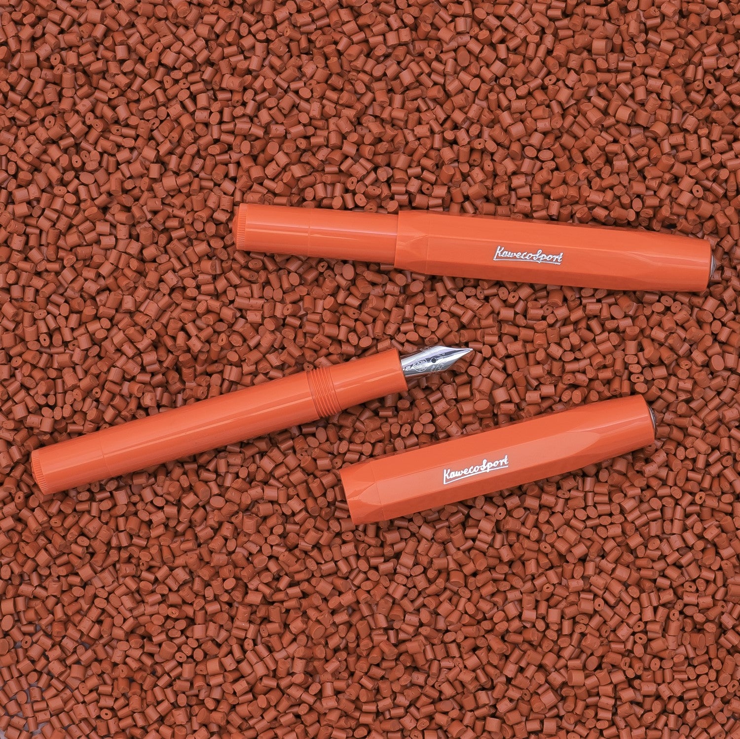 Kaweco Skyline Sport fountain pen in fox orange